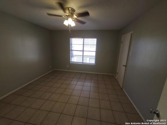 Image 2 of 19 For 911-y Vance Jackson Rd