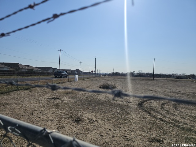 Image 2 of 6 For 13407 Lot #1 Henze #1