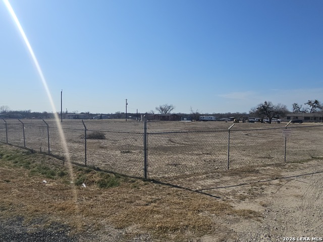 Image 3 of 6 For 13407 Lot #1 Henze #1