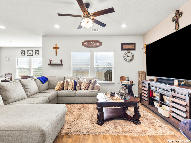 Image 5 of 24 For 12022 Chelan River