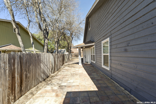 Image 16 of 16 For 10315 Country Green