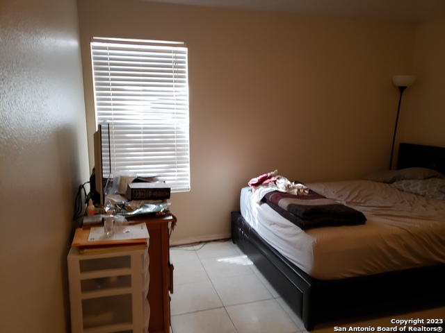 Image 11 of 15 For 12227 - 12229 Maverick Bluff