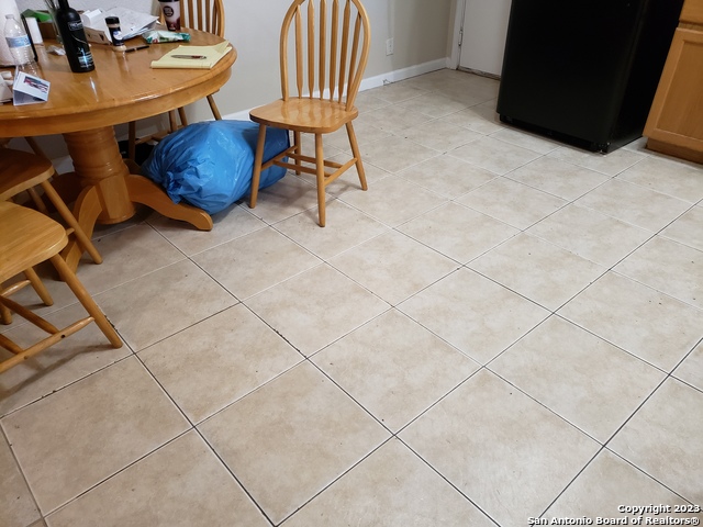 Image 3 of 15 For 12227 - 12229 Maverick Bluff