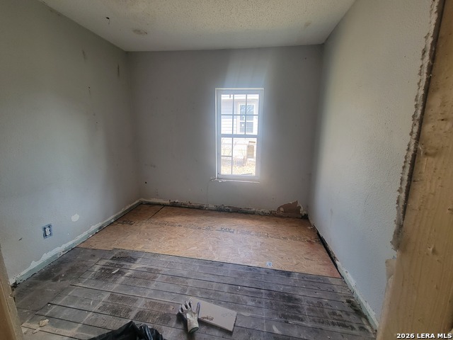 Image 12 of 17 For 2111 Rivas  