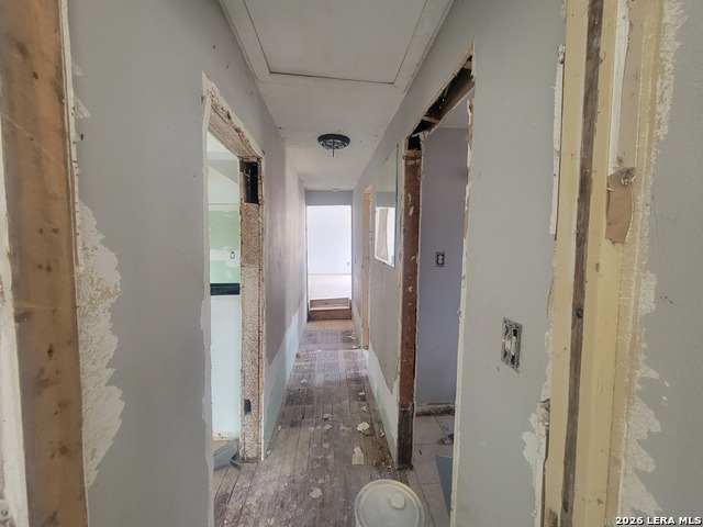 Image 9 of 17 For 2111 Rivas  