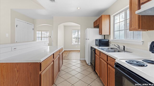 Image 11 of 17 For 3411 Avoca Dr