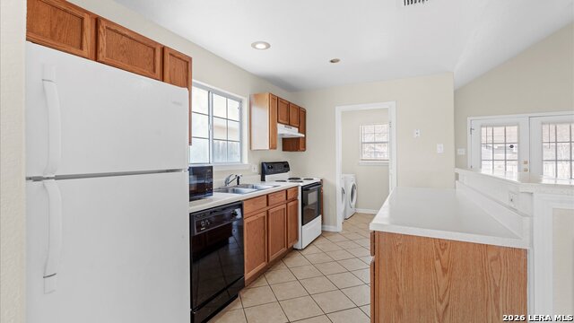 Image 12 of 17 For 3411 Avoca Dr