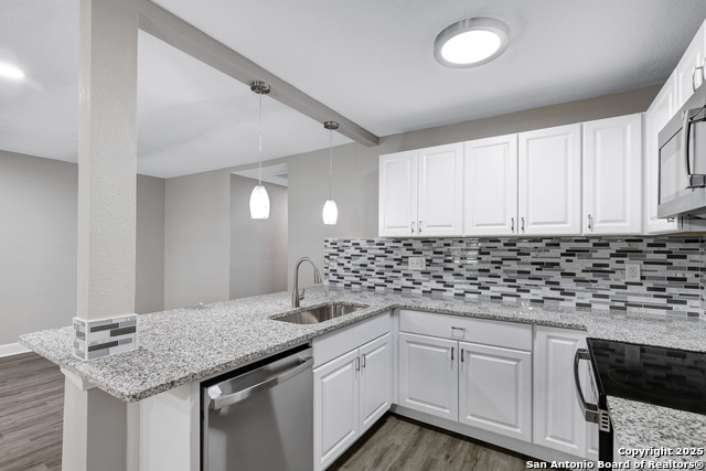 Image 10 of 34 For 1938 W Ashby Pl