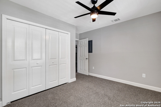 Image 18 of 34 For 1938 W Ashby Pl