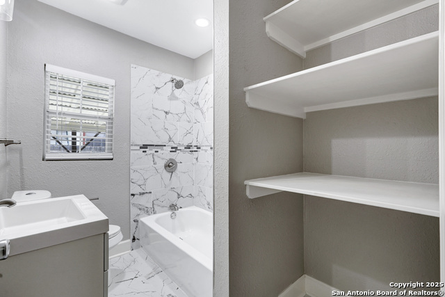 Image 23 of 34 For 1938 W Ashby Pl