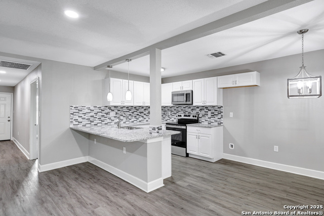 Image 9 of 34 For 1938 W Ashby Pl