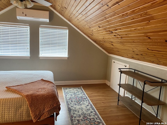 Image 11 of 40 For 3311 Texas Highway 55 N