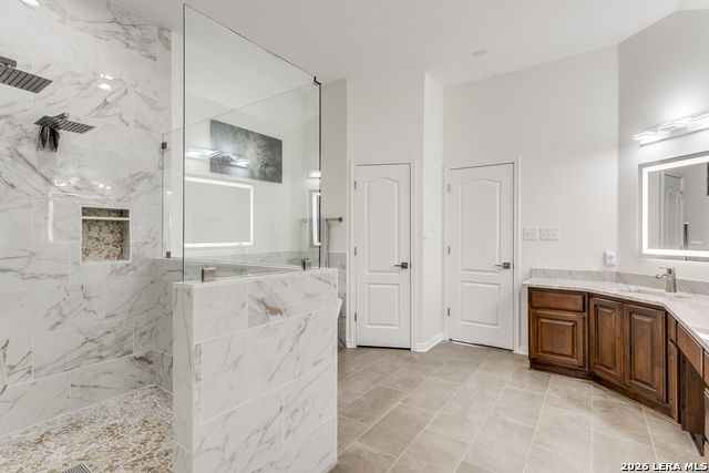 Image 21 of 36 For 26404 Grey Horse Run