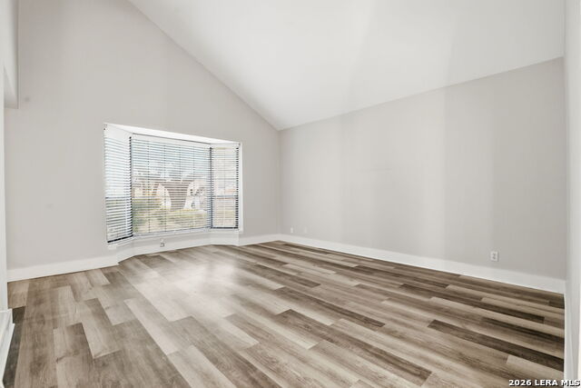 Image 16 of 26 For 3605 Hidden  B4