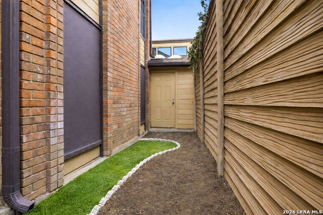 Image 25 of 26 For 3605 Hidden  B4