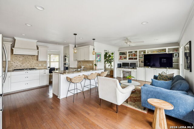 Image 10 of 39 For 411 Harmon Dr