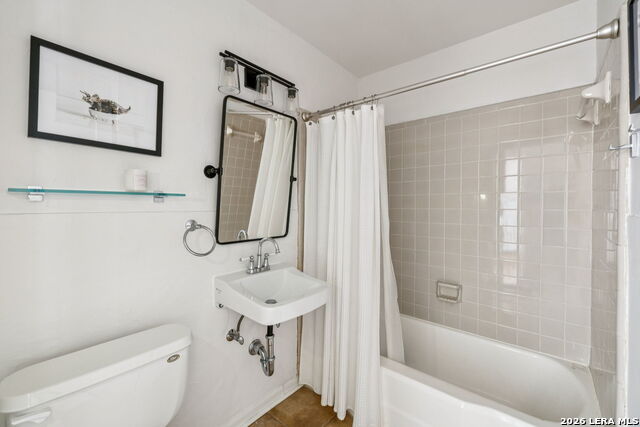 Image 20 of 39 For 411 Harmon Dr