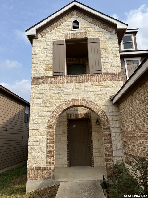 Image 2 of 20 For 7430 Primrose Post