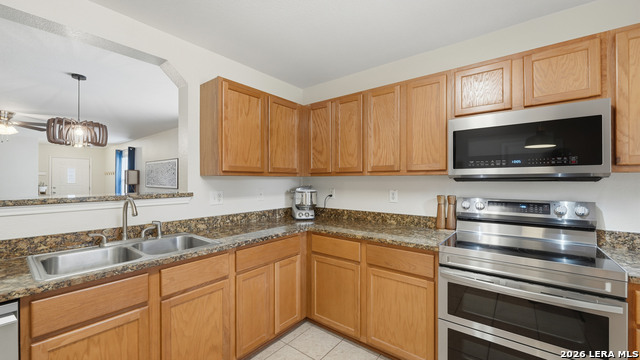 Image 12 of 30 For 16238 Galloping Oak