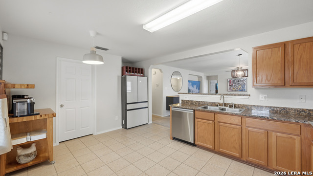 Image 15 of 30 For 16238 Galloping Oak