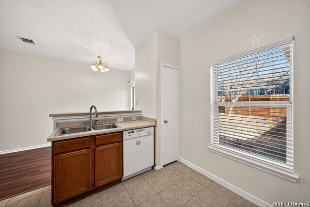 Image 14 of 35 For 4161 St Charles Bay