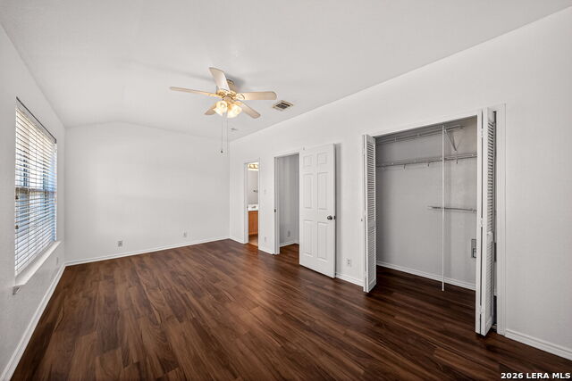 Image 21 of 35 For 4161 St Charles Bay