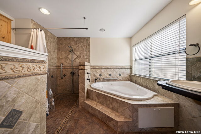 Image 25 of 38 For 3311 Green Spg Dr