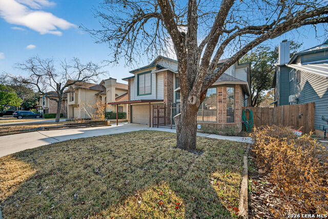 Image 3 of 38 For 3311 Green Spg Dr