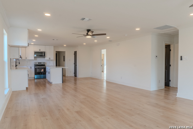 Image 13 of 43 For 1214 Hough  