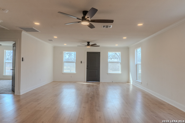 Image 15 of 43 For 1214 Hough  