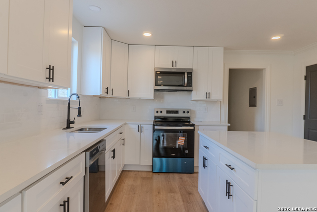 Image 18 of 43 For 1214 Hough  