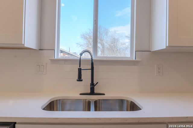 Image 19 of 43 For 1214 Hough  