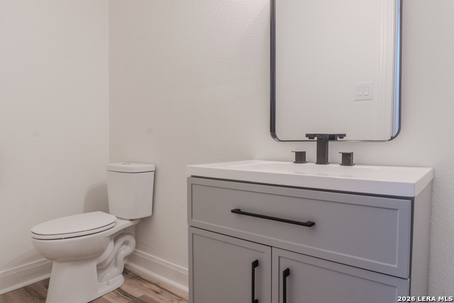 Image 26 of 43 For 1214 Hough  