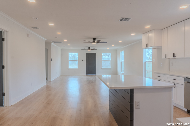 Image 34 of 43 For 1214 Hough  