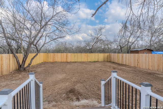 Image 38 of 43 For 1214 Hough  