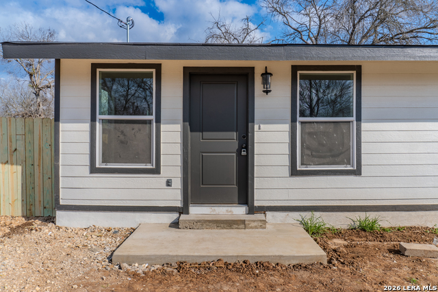 Image 5 of 43 For 1214 Hough  