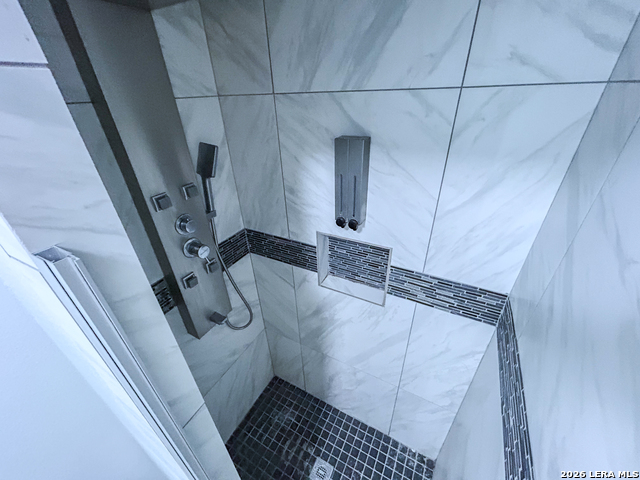 Image 33 of 59 For 7418 Wild Eagle Rd