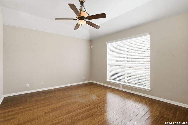 Listing photo id 3 for 14514 Gunter Ave