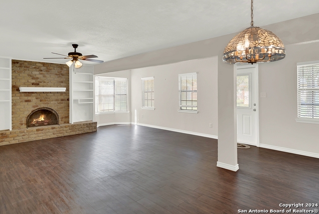 Image 14 of 33 For 603 N Rachel St