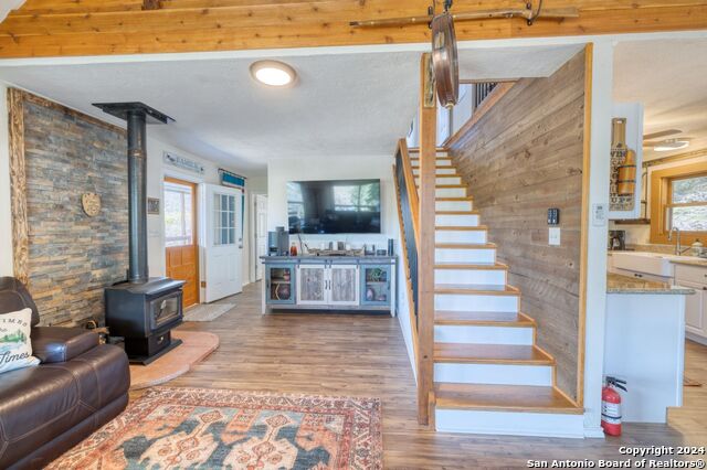 Image 18 of 63 For 281 Roaring Springs