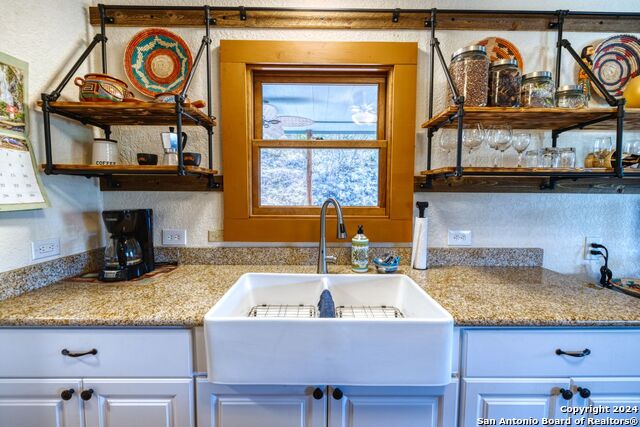 Image 24 of 63 For 281 Roaring Springs