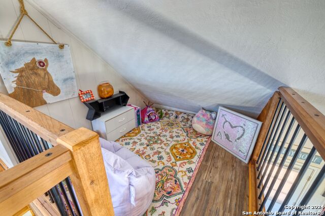 Image 32 of 63 For 281 Roaring Springs