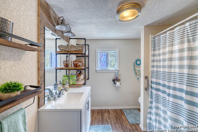 Image 33 of 63 For 281 Roaring Springs