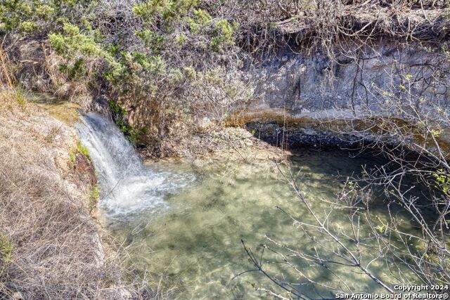 Image 54 of 63 For 281 Roaring Springs