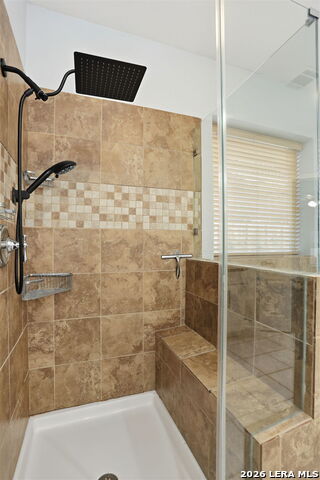 Image 25 of 46 For 18110 Cougar Bluff