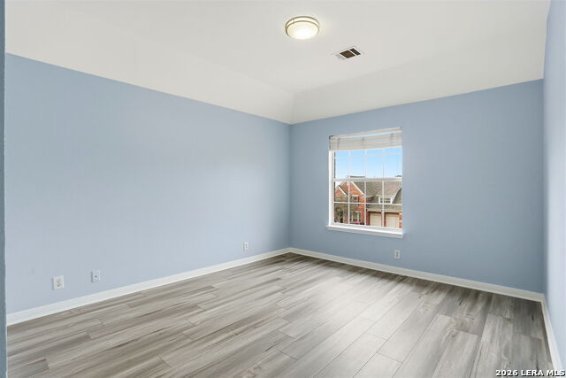 Image 38 of 46 For 18110 Cougar Bluff