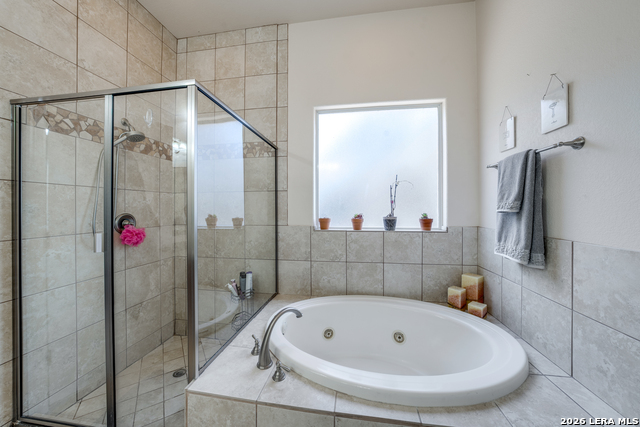 Image 19 of 30 For 16502 Loma Landing