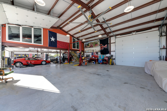 Image 43 of 50 For 13944 Fm 32  