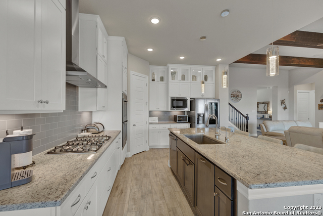 Image 10 of 46 For 1426 Village Inn