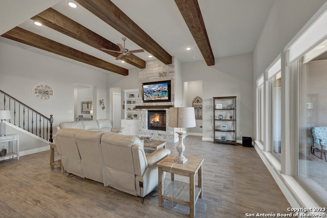 Image 8 of 46 For 1426 Village Inn